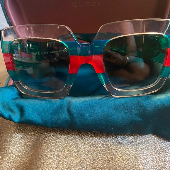 Gucci Sunglasses - Picture 6 of 6